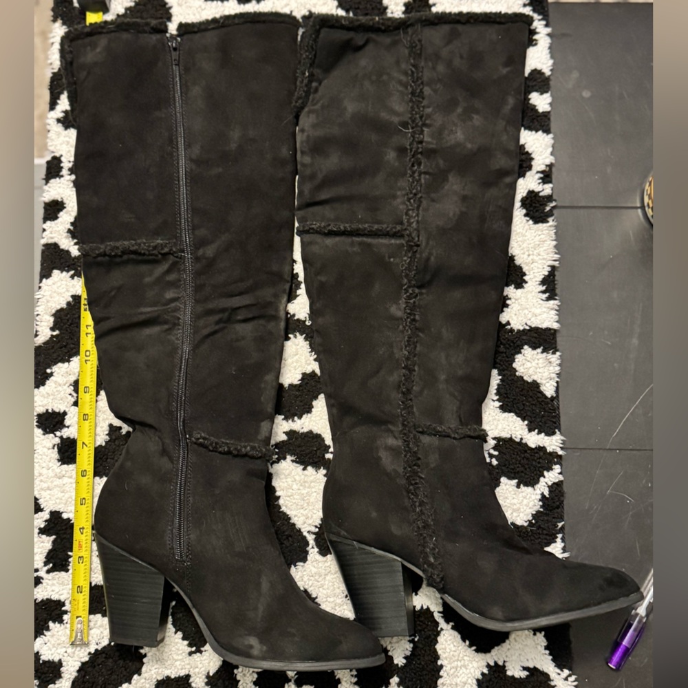 Black Knee High Boots sz11